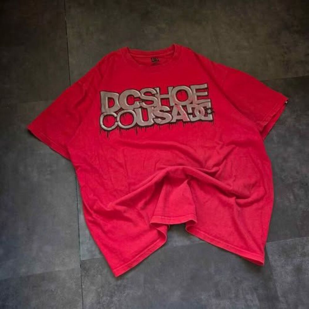 Y2k DC shoes t shirt